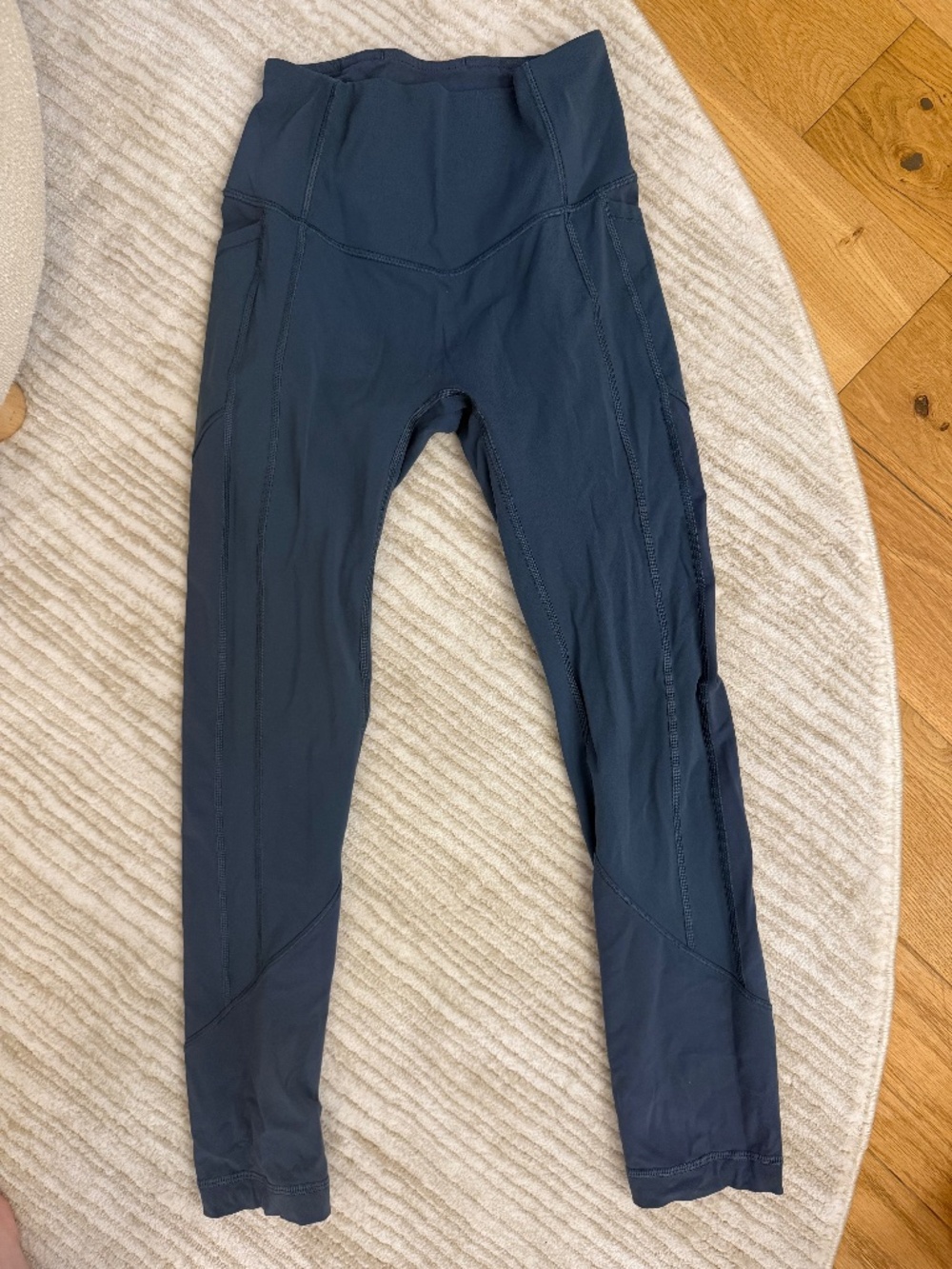 Lululemon Size 4 Blue Leggings